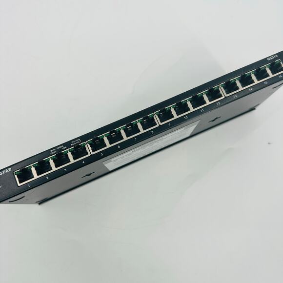 NETGEAR GS316 16-Port Gigabit Ethernet Unmanaged Network Switch - Picture 9 of 10